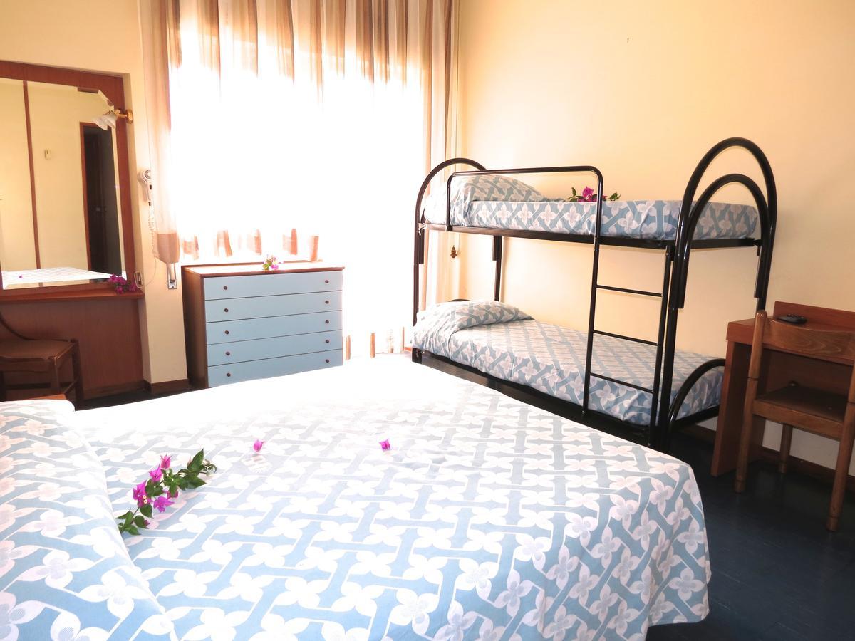 Hotel Smeraldo Giulianova Luaran gambar